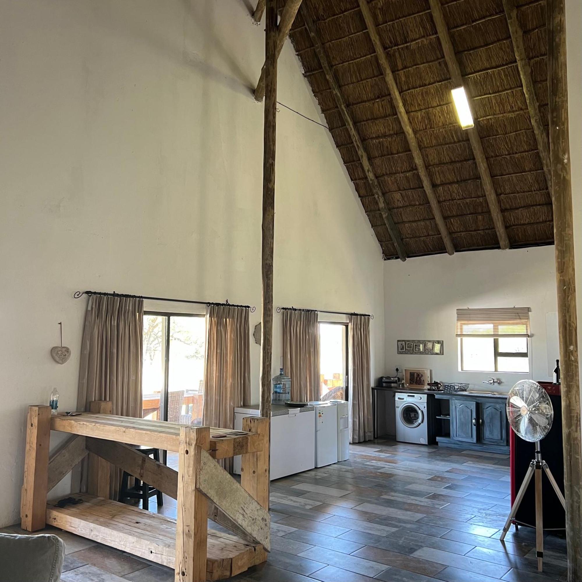 Simba Safaris African Pride Exotic Lodge Lephalale Exterior foto